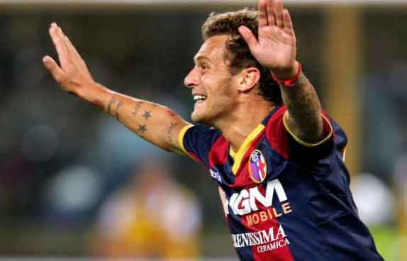 Alessandro Diamanti Bertahan di Bologna