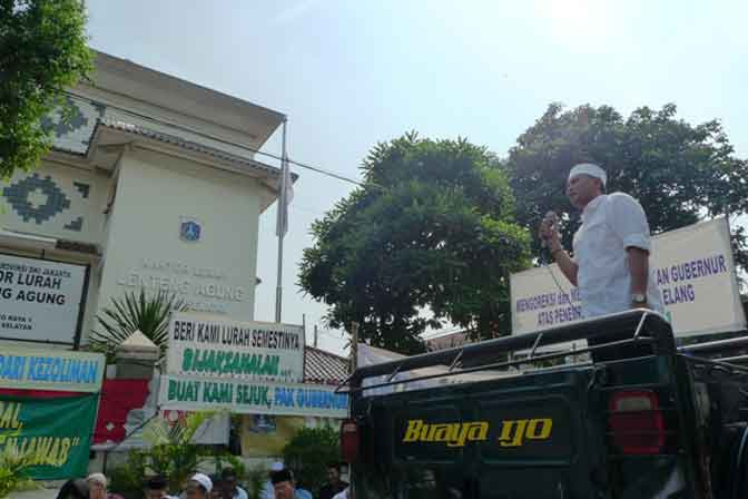 Sekelompok Orang di Lenteng Agung Demo Tolak Lurah Non Muslim