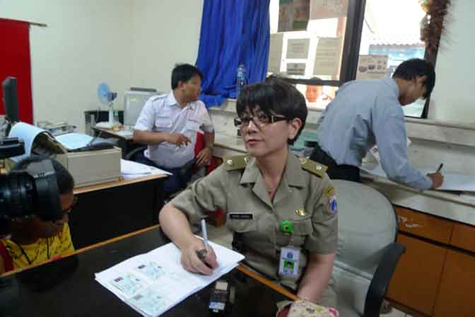 Ditolak Sekelompok Orang, Lurah Lenteng Agung Serahkan Keputusan Ke Jokowi