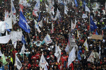 Buruh Kepung Istana Presiden