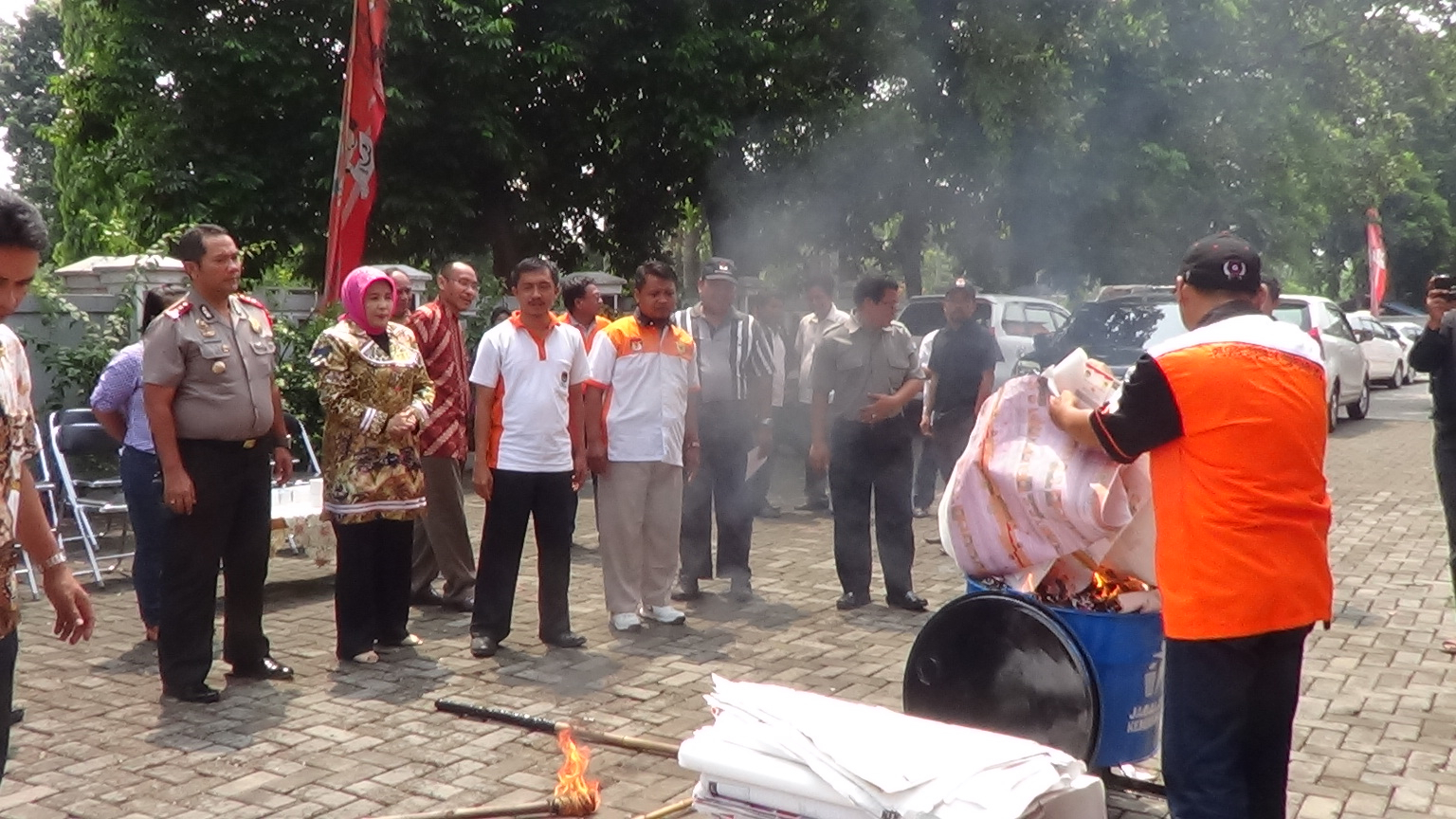 KPUD Bogor Musnahkan Ribuan Surat Suara Rusak