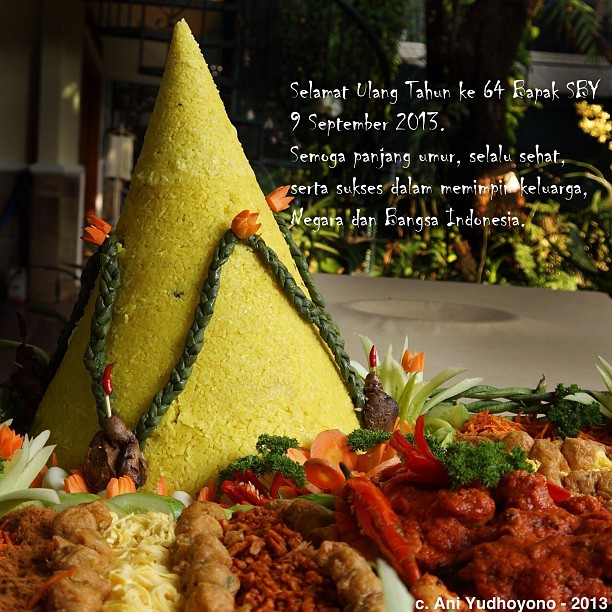 Psstt...Ada Tempe Orek di Tumpeng Ultah Presiden SBY
