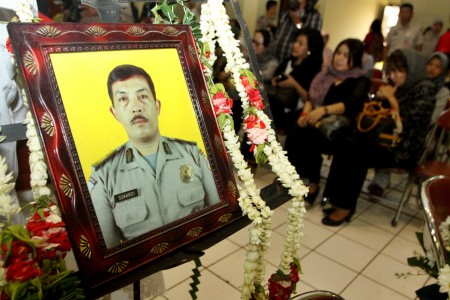 DPR Panggil Kapolri Jelaskan Penembakan Aparat