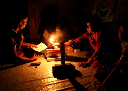 'Benahi Pelayanan, Sebelum PLN Naikan Tarif Listrik'
