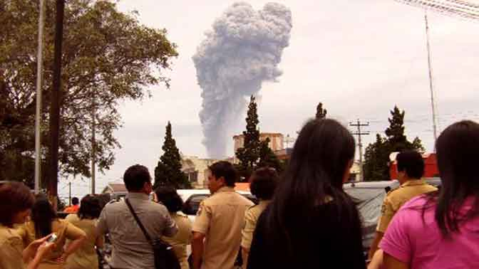 Gunung Sinabung Meletus Lagi
