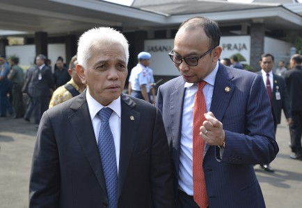 Hatta Rajasa Minta Mobil Murah Indonesia Penuhi Pasar ASEAN