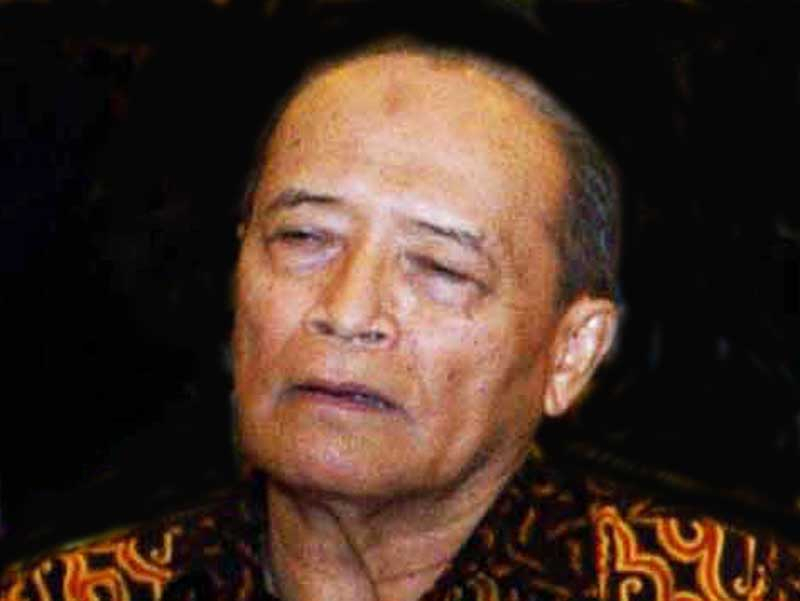 Nabil Award untuk Syafii Maarif dan Gondomono
