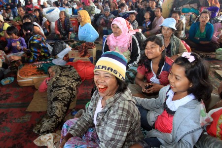 Ribuan Pengungsi Sinabung Diperbolehkan Pulang