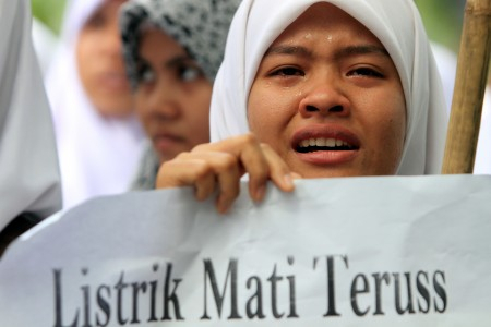 Mataram Terancam Krisis Listrik