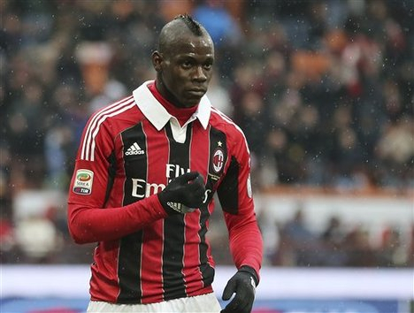 Balotelli Selamatkan Milan dari Kekalahan