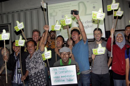 Tolak Tambang Biji Besi, Warga Bangka Diadu Domba