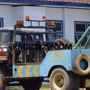Mobil Derek Rusak, Polantas Rembang Hanya Bisa Berdoa Tidak Ada Kecelakaan