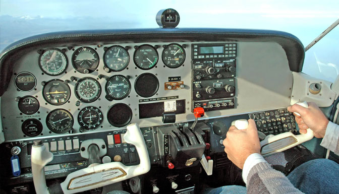INACA: Catut Jam Terbang, Cabut lisensi Pilot Asing