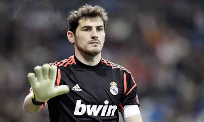 Casillas Isyaratkan Tinggalkan Madrid Januari Nanti