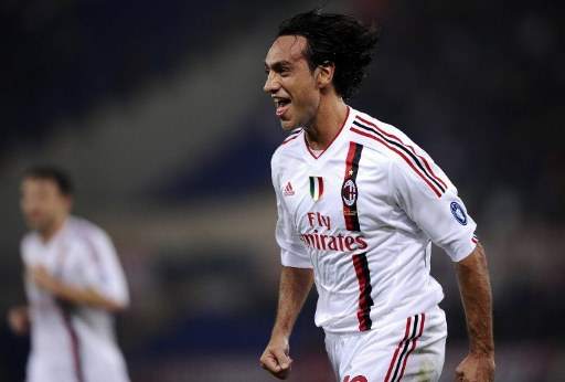 Nesta Gantung Sepatu