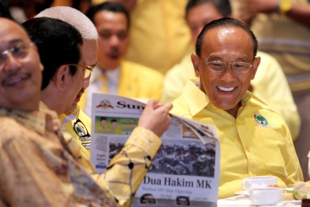 Aburizal Bakrie Copot Chairun Nisa dari Komisi III DPR