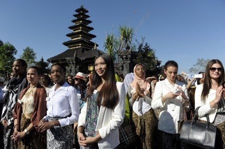 Tokoh Hindu Tolak Komersialisasi Pura Besakih
