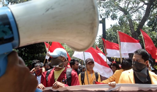 Negara atau Preman?
