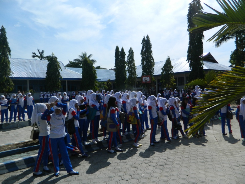 Siswa SMKN 1 Kolaka Mogok Belajar