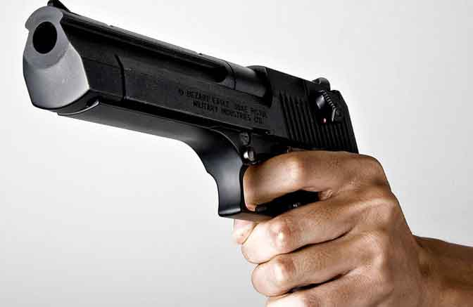 Polisi Olah TKP Penembakan Caleg di Sleman