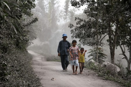 Pengungsi Sinabung Capai 1.652 Orang