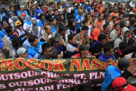 Buruh BUMN: Direksi-lah yang Harus Dipecat, Bukan Buruh