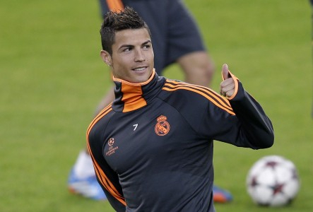 Ronaldo Lewati Rekor Messi di Liga Champions