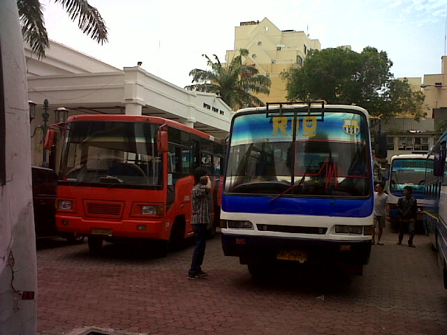 Tolak Diganti TransJogja, Bus Angkutan Umum di Jogja Mogok Operasi