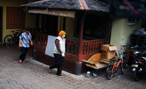 ICW: KPK Perlu Telusuri Keterlibatan Isteri Anas