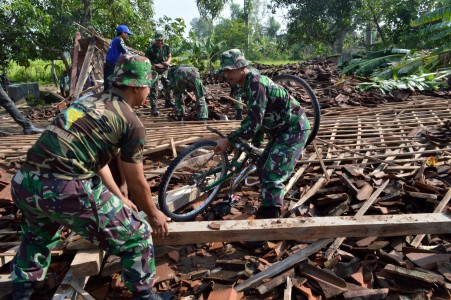 Diterjang Puting Beliung, Puluhan Rumah di Desa Pulorejo Rusak