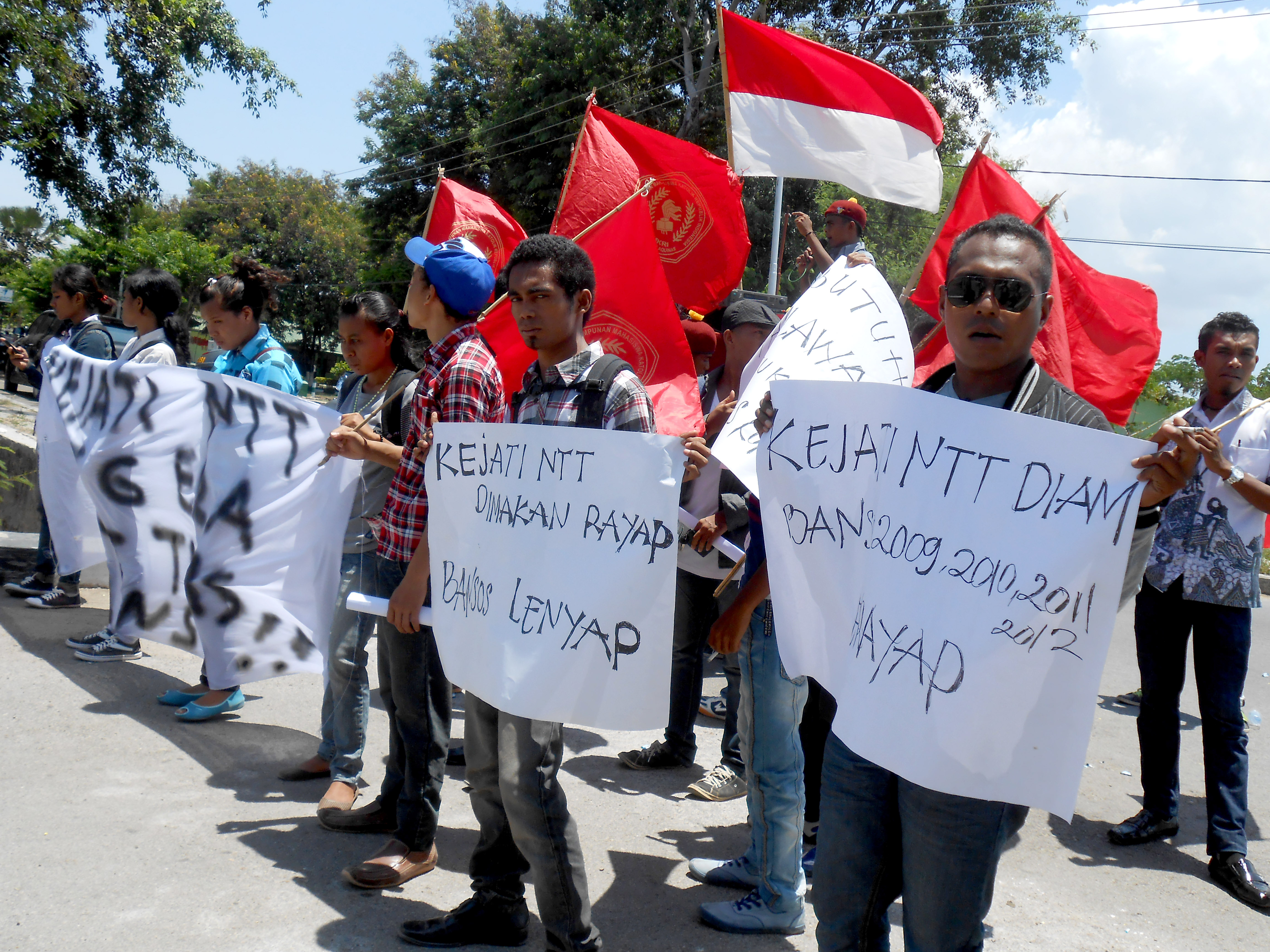 Belum Terima Laporan BPK, Kejaksaan NTT Tak Usut Korupsi Bansos