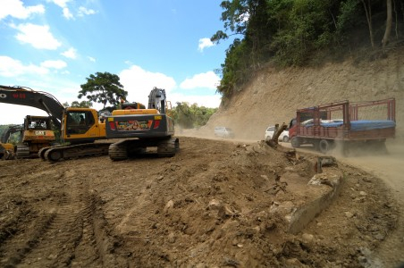 Kemenhut Tolak pembangunan Jalan di TNBBS