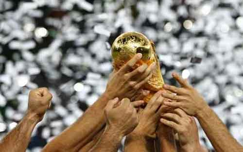 Meksiko dan Uruguay Selangkah Lagi ke Piala Dunia Brasil