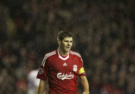 Gerrard Dekati Rekor Legenda Inggris Bobby Moore