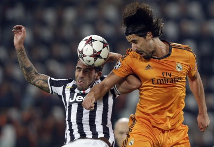 Madrid Tak Cari Pengganti Khedira