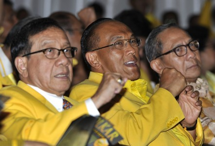 Golkar Targetkan 33 Persen Suara Pileg 2014