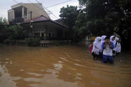 Warga Wasior Khawatirkan Banjir Susulan