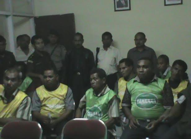 Kejari Kefamenanu Tahan 12 Tersangka Korupsi Perumahan Bansos 2008