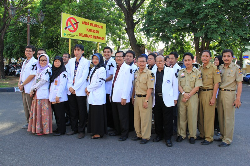 Cerita Seorang Warga Cirebon soal Dampak Demo Dokter