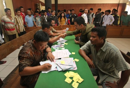 Pemprov Jakarta Minta Denda Maksimal Penerobos Jalur Busway
