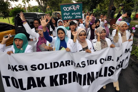 Proses Kasasi dr. Ayu cs Masih Panjang