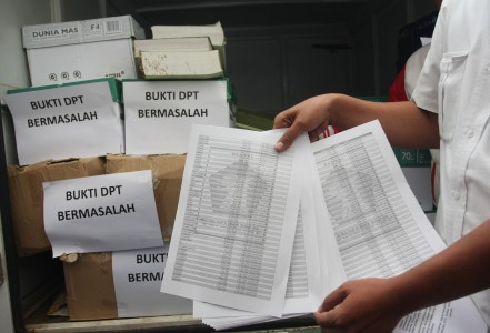 Bawaslu dan DPR Diminta Awasi Pemberian NIK