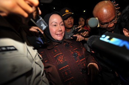 Golkar Beri Atut Bantuan Hukum