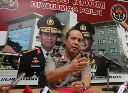 Polisi Cegat Teroris di Tiga Perbatasan Negara