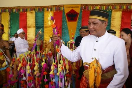Lelah Tinjau Banjir, Bupati Bima Meninggal