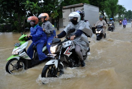 Banjir Surut, Jalan Antar Desa di Kebumen Bisa dilintasi