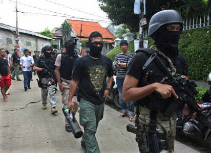 Haruskah Teroris Itu Ditembak Mati?