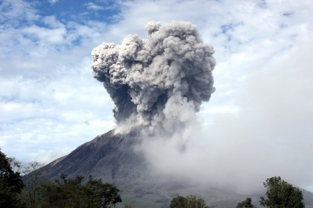 Masa Tanggap Darurat Gunung Sinabung Diperpanjang