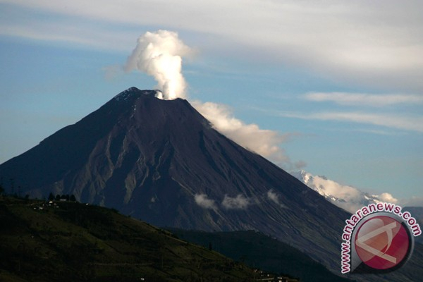 Aktivitas Gunung Raung Kembali Meningkat