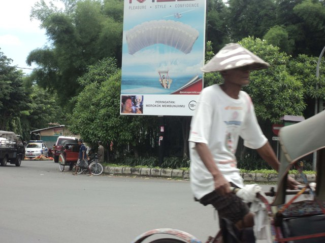 Praktisi Periklanan Solo Dukung Penghapusan Reklame Iklan Rokok